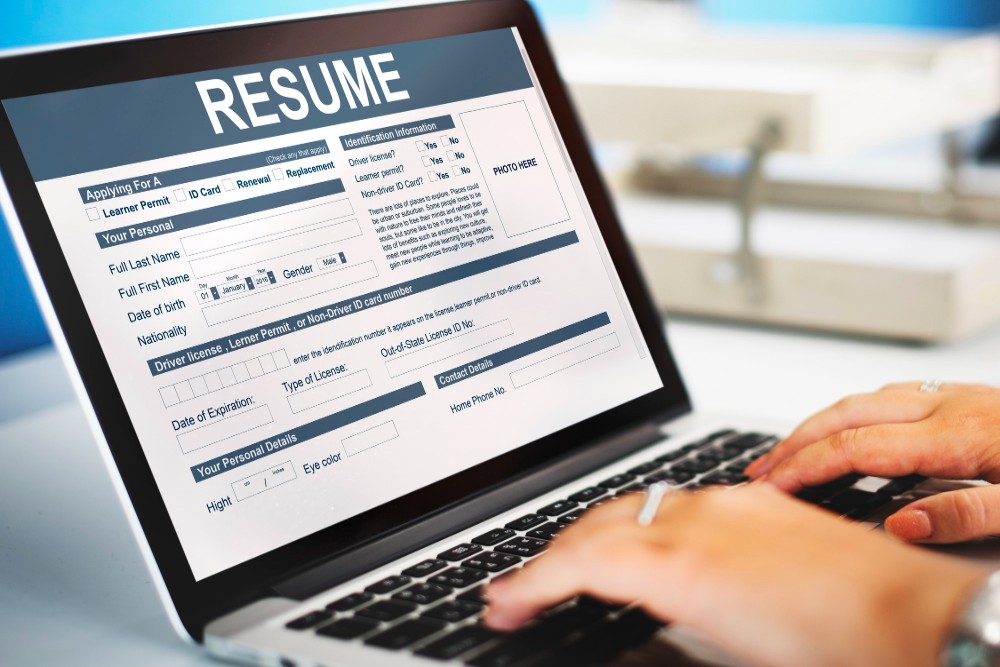 •  ATS-Friendly Resume Tips